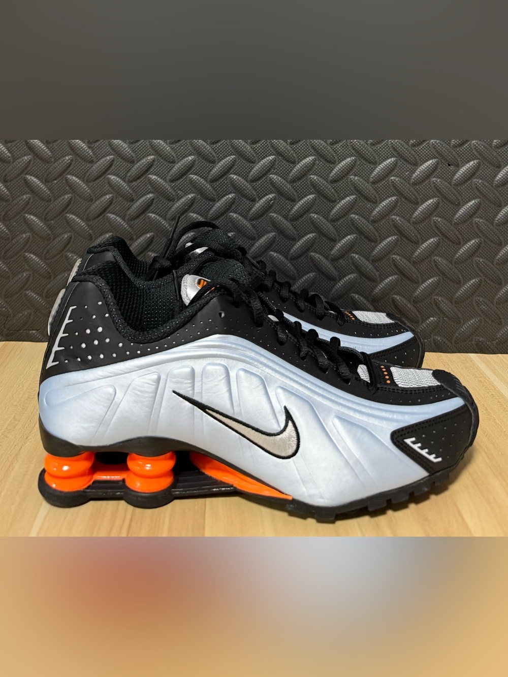 Nike Shox R4 Blue Tint Metallic Silver Sneakers AR3565-401 Womens Size 7 - Picture 3 of 5